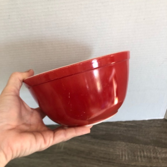 Vtg PYREX 402 Primary Red 1.5 Quart - Picture 12 of 12